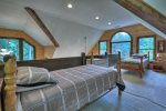 Loft Area with 2 Twin Beds